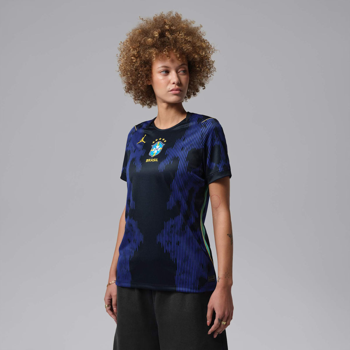 Camisa Feminina Seleção Brasileira II 2026/27 Torcedora
