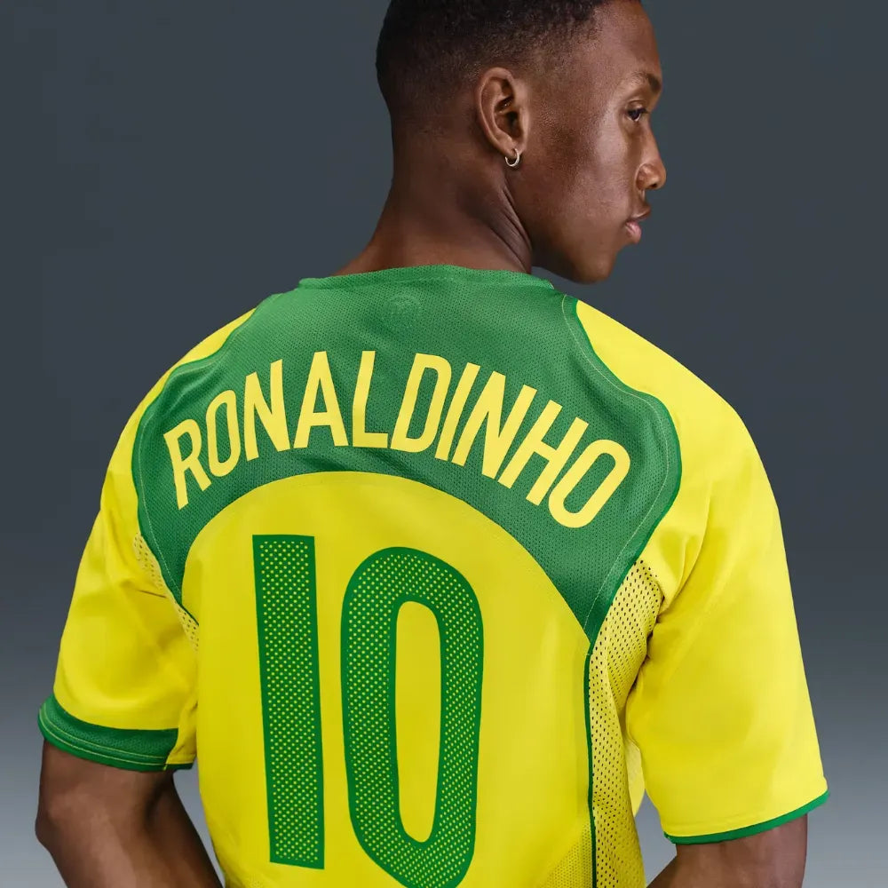 Camisa Retrô Seleção Brasileira 2004